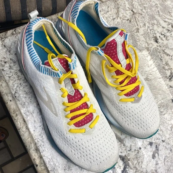 Brooks women sneakers - Picture 3 of 17